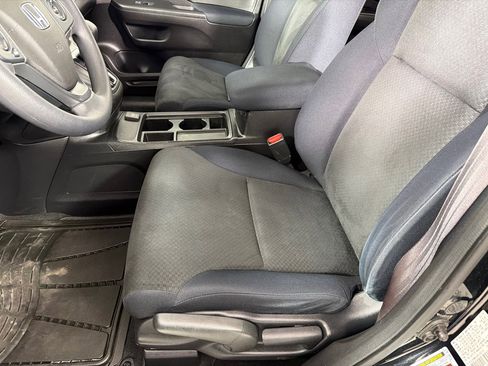 Used 2015 Honda CR-V LX image 11