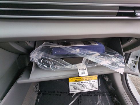 New 2026 Hyundai Elantra SE FWD image 47