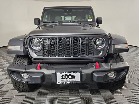 Used 2025 Jeep Gladiator Rubicon w/ Safety Group image 8