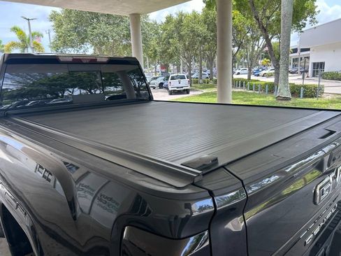 Used 2020 GMC Sierra 2500 Denali w/ Denali Ultimate Package AWD/4WD image 45