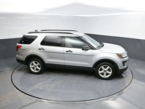 Used 2018 Ford Explorer Base image 39