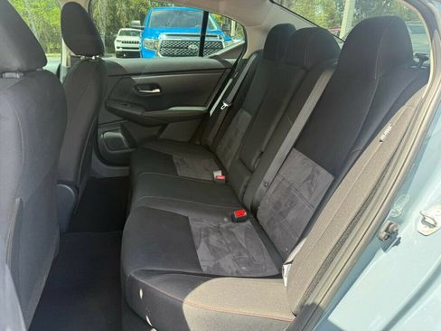 Used 2025 Nissan Sentra SR FWD image 7