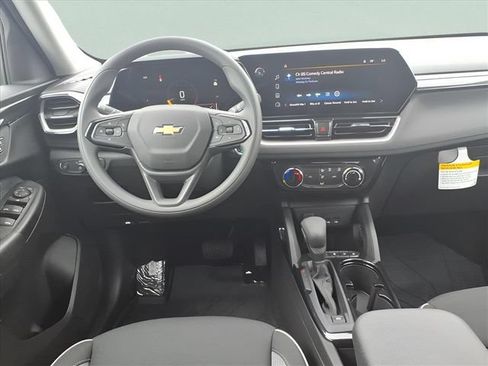 New 2026 Chevrolet TrailBlazer LT w/ Driver Confidence Package FWD image 18