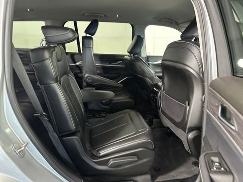 Used 2021 Jeep Grand Cherokee L Limited image 27