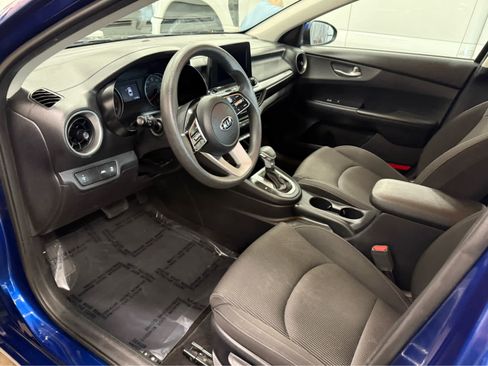 Used 2019 Kia Forte LXS FWD image 10