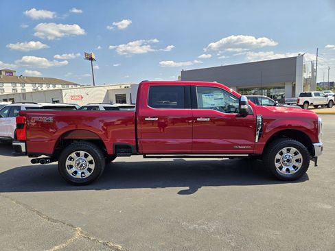 New 2026 Ford F250 Lariat w/ Lariat Ultimate Package image 6