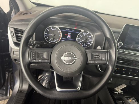 Used 2023 Nissan Rogue S AWD/4WD image 20