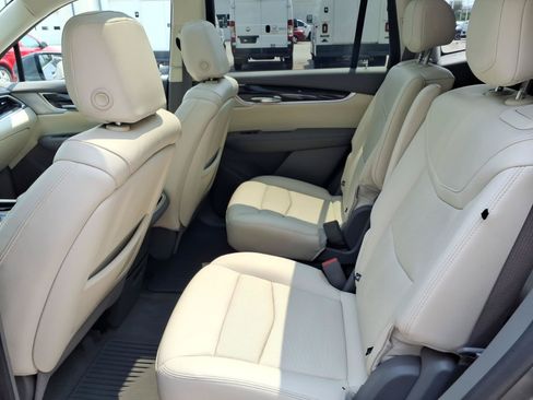 Used 2021 Cadillac XT6 Premium Luxury FWD image 23