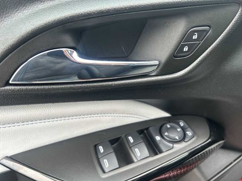 Used 2024 Chevrolet Trax LT w/ Driver Confidence Package image 21