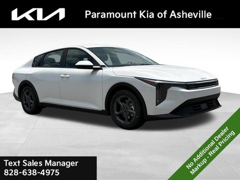 New 2026 Kia K4 FWD image 1
