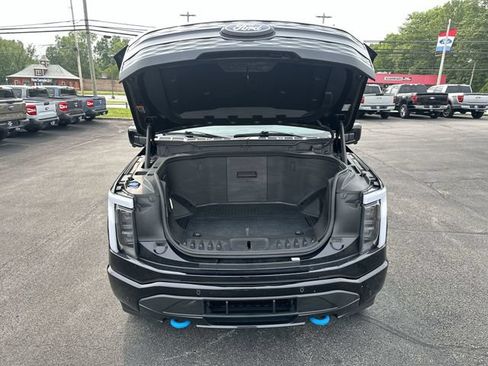 Used 2025 Ford F150 Lightning Platinum AWD/4WD image 20