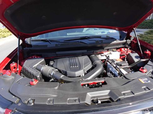 New 2025 GMC Acadia AT4 w/ Luxury Package AWD/4WD image 32