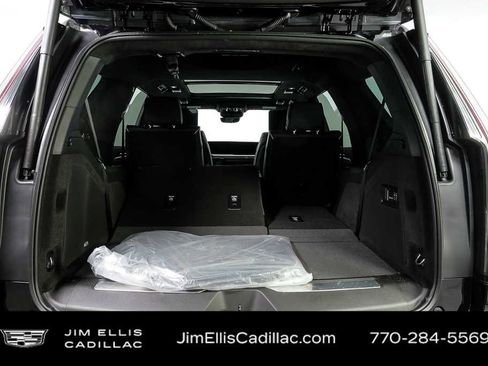 New 2026 Cadillac Escalade V w/ LPO, ONYX Package image 33