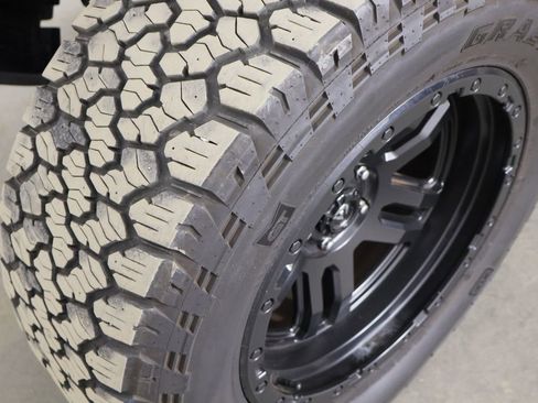 Used 2020 Jeep Gladiator Sport w/ Trailer Tow Package image 33