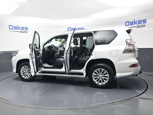 Used 2019 Lexus GX 460 Premium AWD/4WD image 58