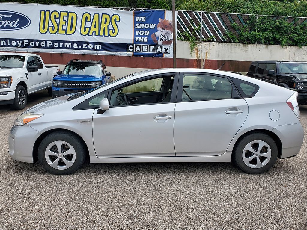 Used 2012 Toyota Prius Two FWD image 3