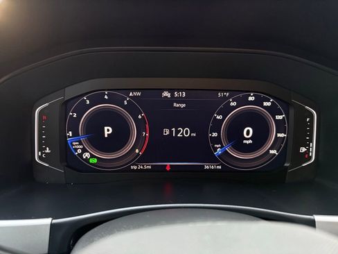 Used 2022 Volkswagen Atlas Cross Sport SE w/ Panoramic Sunroof Package image 15