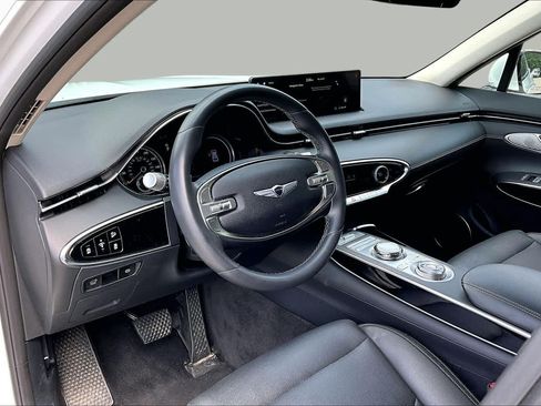 Used 2025 Genesis GV70 2.5T AWD/4WD image 18
