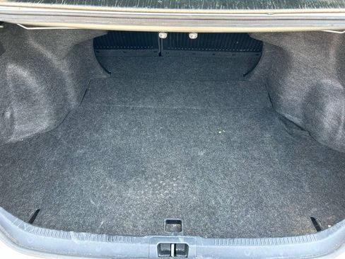 Used 2017 Toyota Camry SE FWD image 13