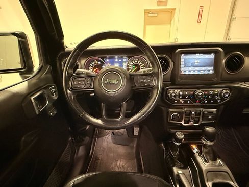 Used 2021 Jeep Gladiator Sport AWD/4WD image 27