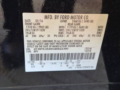 Used 2016 Ford Edge Titanium FWD image 25