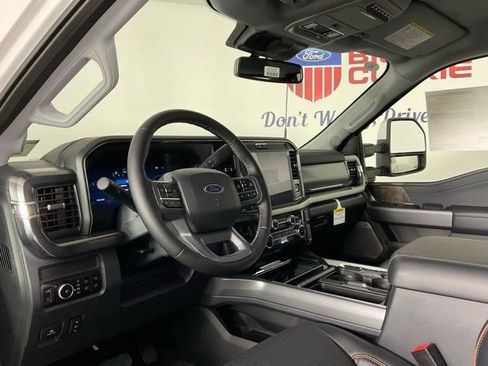 New 2025 Ford F250 Lariat w/ Chrome Package image 13