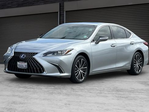 Used 2022 Lexus ES 300h w/ Premium Package FWD image 9