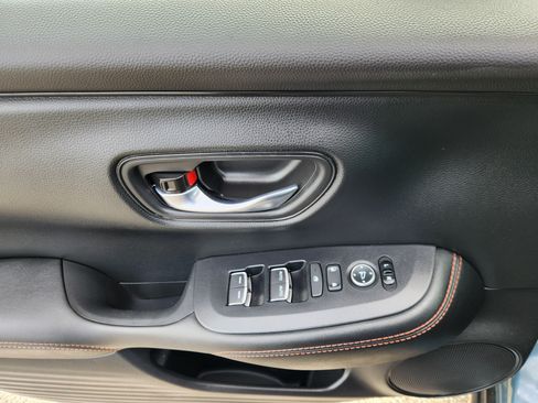 Certified 2026 Honda HR-V Sport image 16