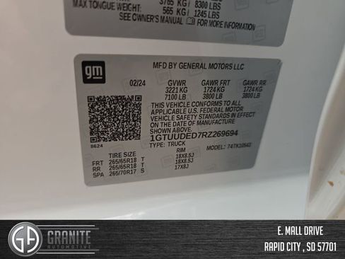 Used 2024 GMC Sierra 1500 SLT AWD/4WD image 30