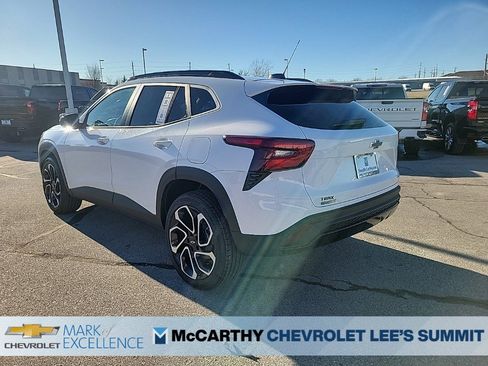 New 2026 Chevrolet Trax RS w/ Sunroof Package image 5