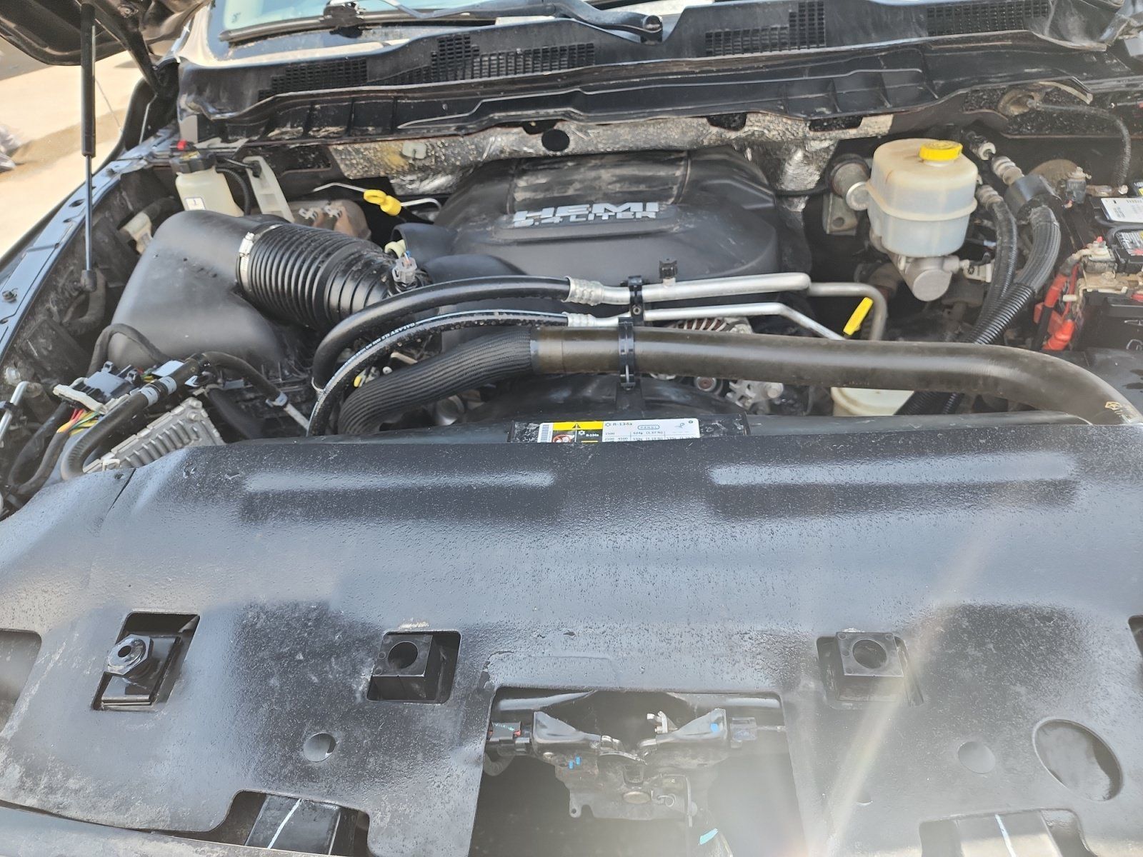 Used 2018 RAM 2500 Laramie w/ Sport Appearance Group AWD/4WD image 9