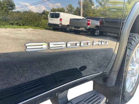 Used 2021 GMC Sierra 3500 SLT AWD/4WD image 10