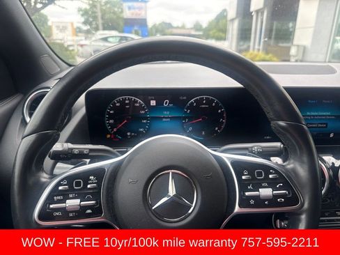 Used 2022 Mercedes-Benz GLA 250 4MATIC w/ Premium Package Lite image 12