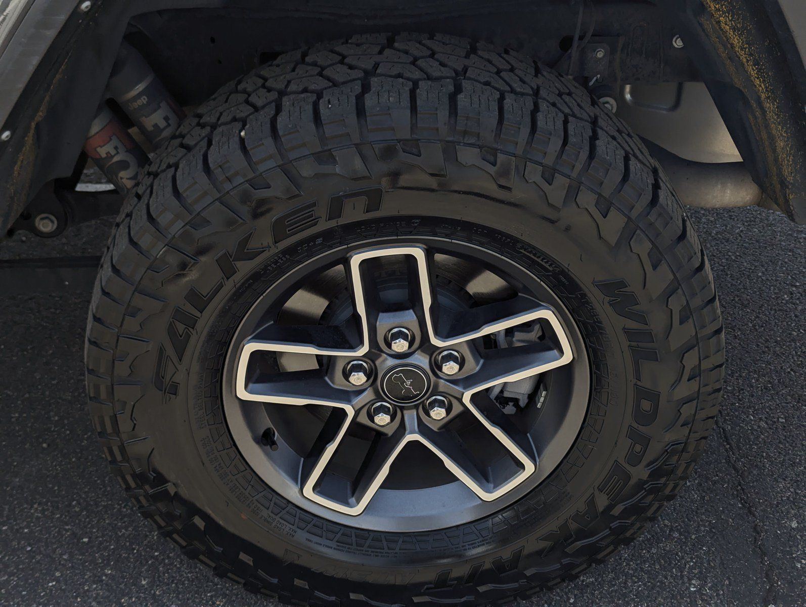 Used 2024 Jeep Gladiator Mojave AWD/4WD image 7