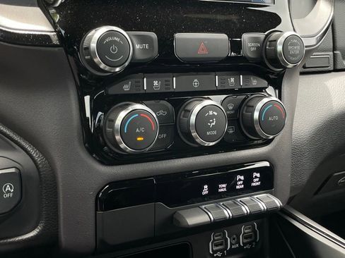 Used 2022 RAM 1500 Laramie w/ G/T Package RWD image 18