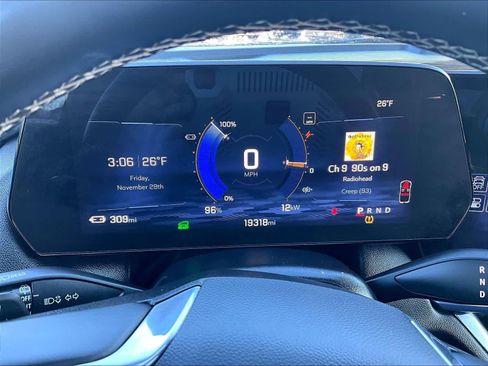 Used 2025 Chevrolet Equinox EV LT w/ Convenience Package FWD image 47