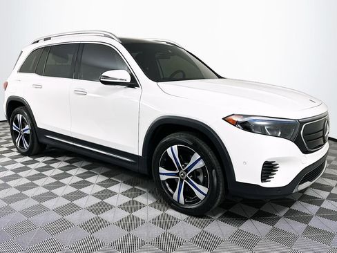 Used 2023 Mercedes-Benz EQB 350 4MATIC SUV w/ Exclusive Package image 29