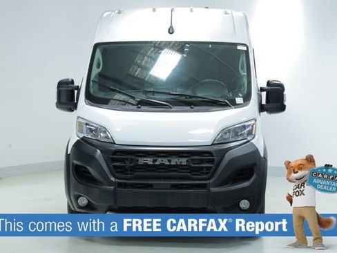 Used 2024 RAM ProMaster 2500 w/ Convenience Group FWD image 2