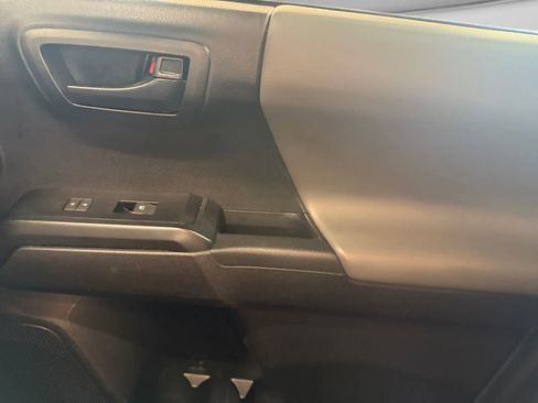 Used 2023 Toyota Tacoma SR AWD/4WD image 20
