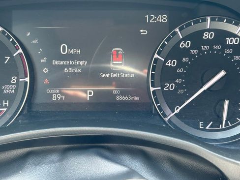 Used 2020 Toyota Highlander XLE FWD image 37