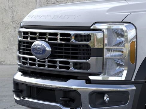 New 2026 Ford F600 2WD Regular Cab Super Duty w/ XL Chrome Package image 23