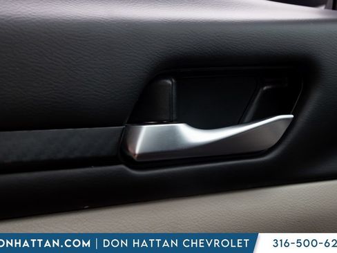 Used 2025 Nissan Altima 2.5 SV FWD image 11