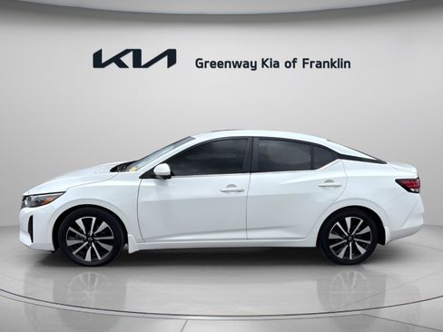 Used 2024 Nissan Sentra SV w/ SV Premium Package FWD image 4