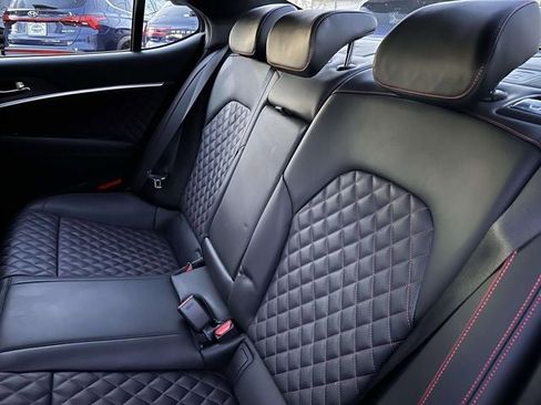 Used 2025 Genesis G70 3.3T Advanced w/ Sport Prestige Package image 17