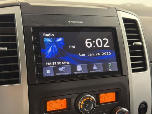 Used 2014 Nissan Frontier PRO-4X AWD/4WD image 23