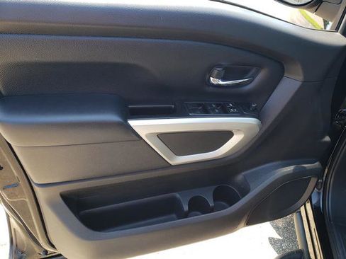 Certified 2024 Nissan Titan SV w/ SV Convenience Package image 12