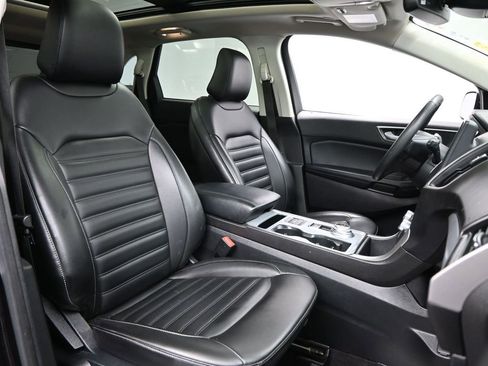 Used 2022 Ford Edge SEL w/ Convenience Package image 11