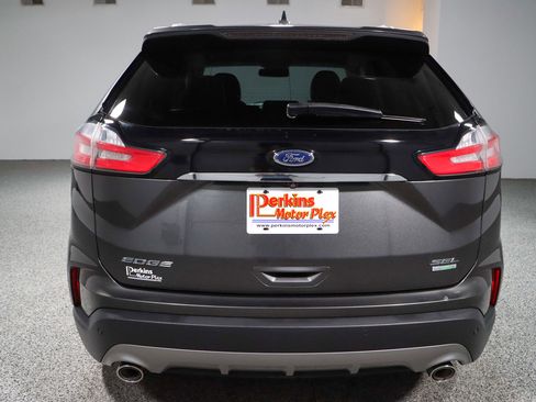 Used 2019 Ford Edge SEL w/ Equipment Group 201A image 8