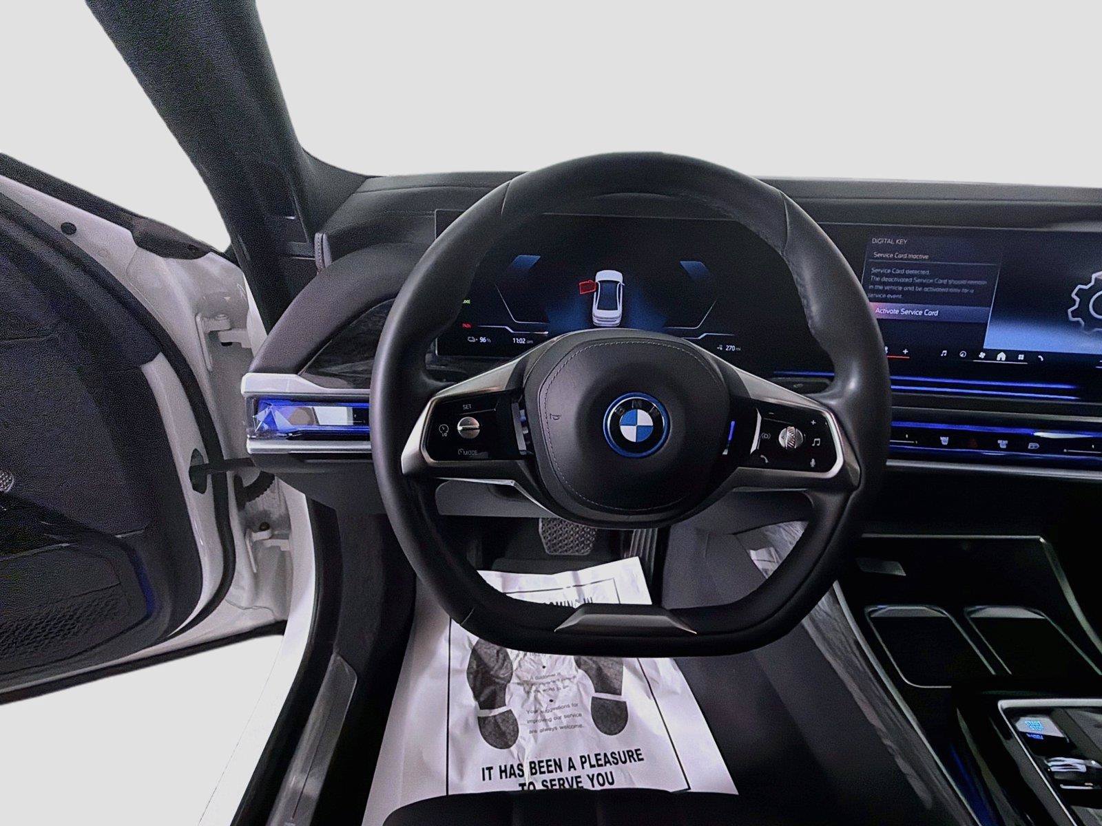 Used 2023 BMW i7 xDrive60 AWD/4WD image 10