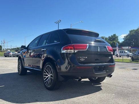 Used 2012 Lincoln MKX FWD w/ Wood Pkg image 4
